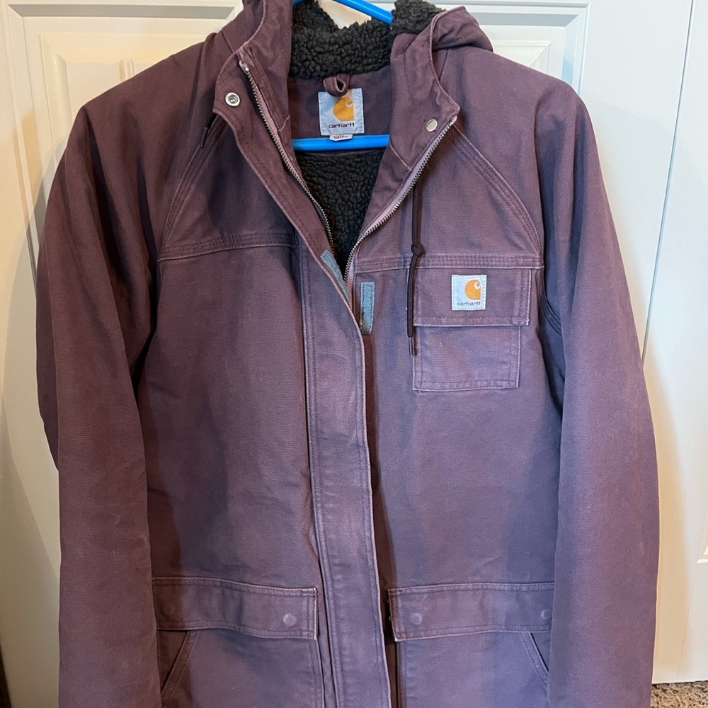 Women’s Carhartt jacket - Size medium